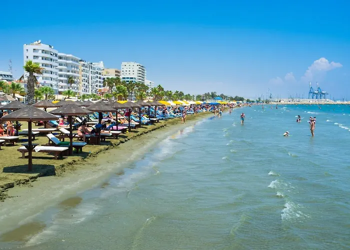 Larnaca Seaview Rooms